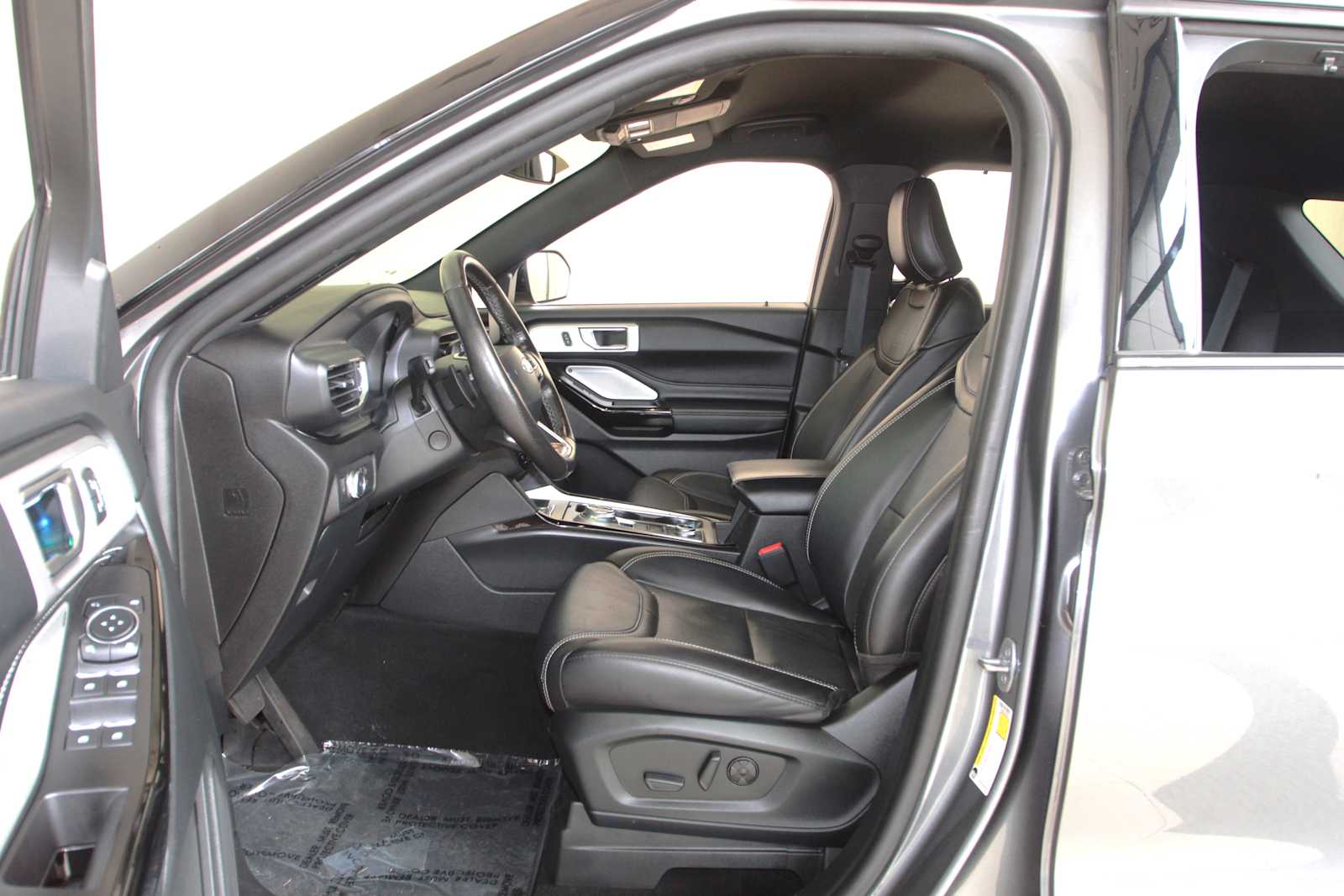 used 2022 Ford Explorer car, priced at $39,398