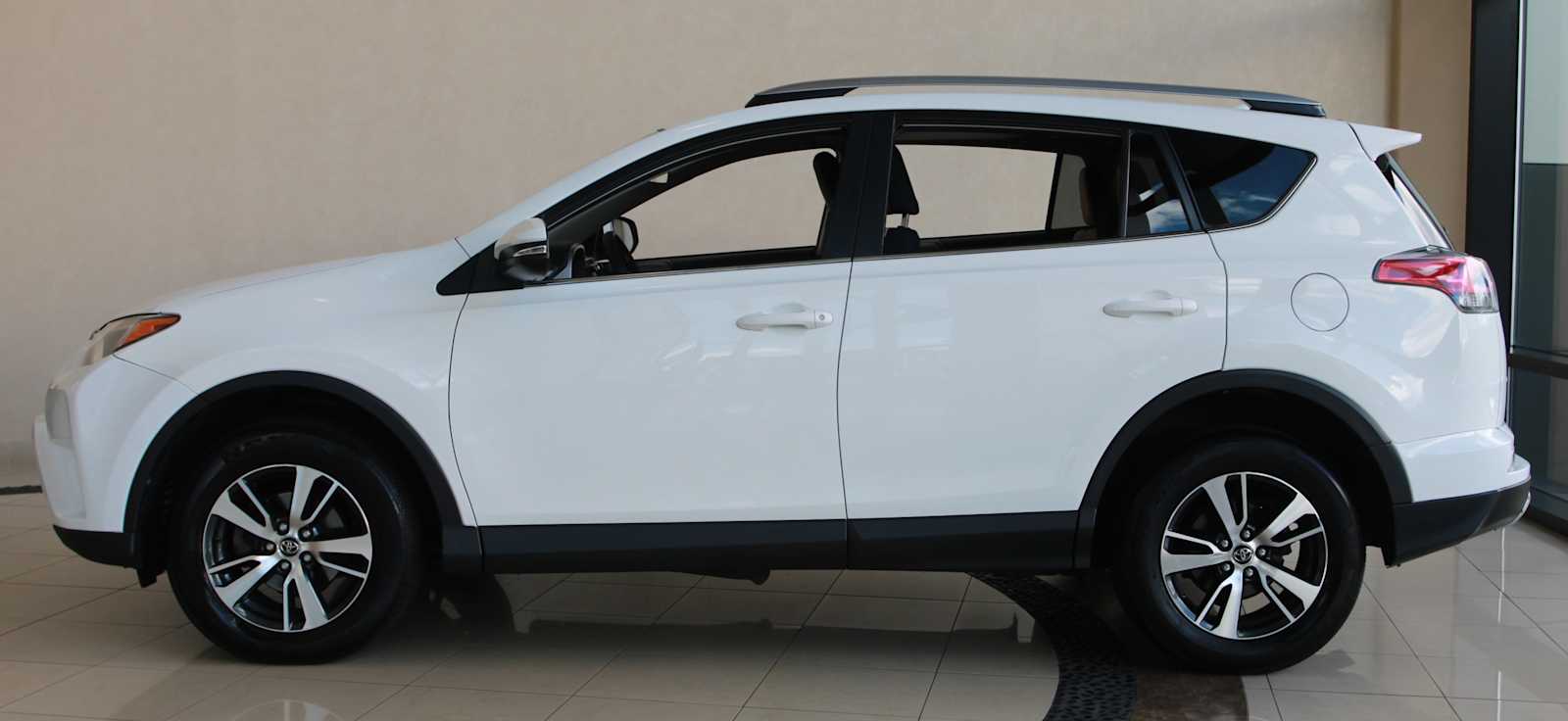 used 2018 Toyota RAV4 car, priced at $17,297