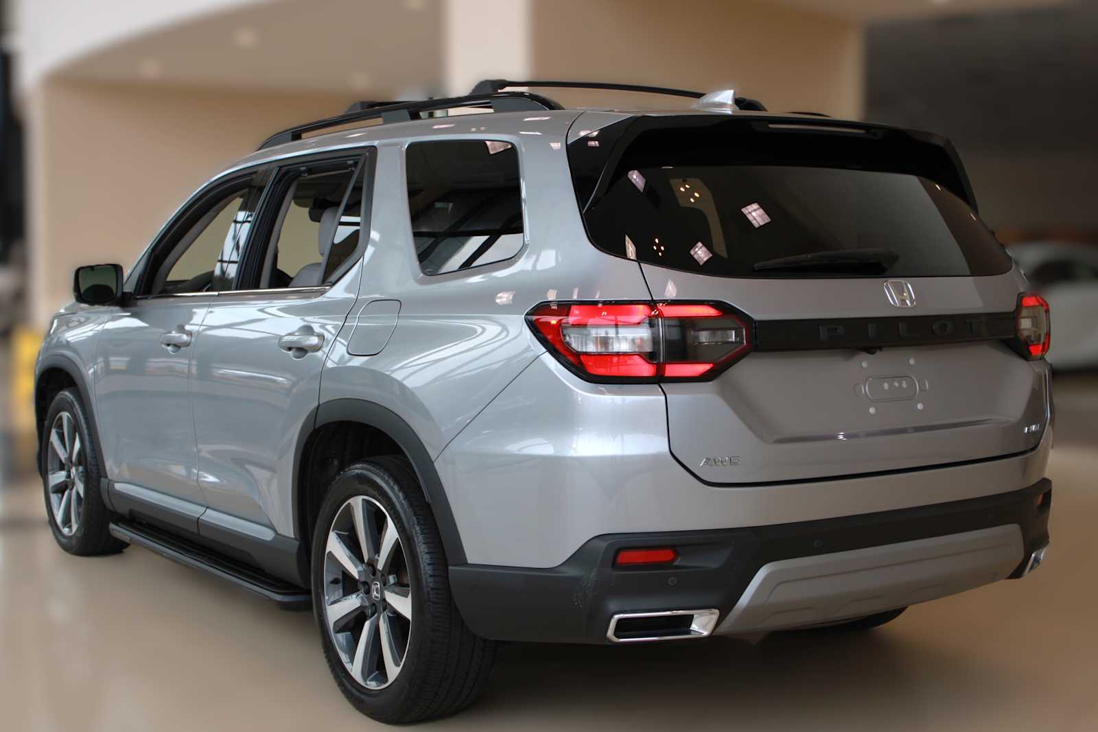 used 2023 Honda Pilot car, priced at $41,897