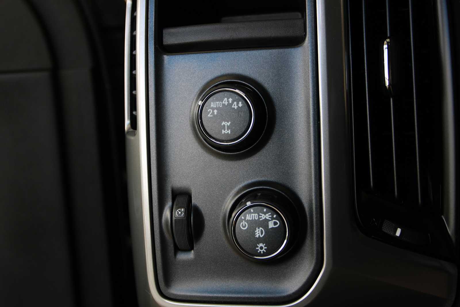 used 2018 Chevrolet Silverado 1500 car, priced at $27,497