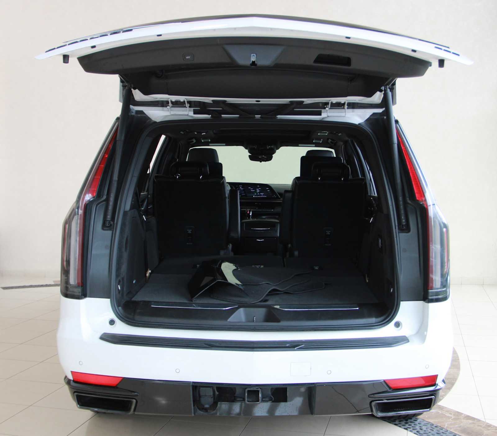 used 2021 Cadillac Escalade car, priced at $46,497