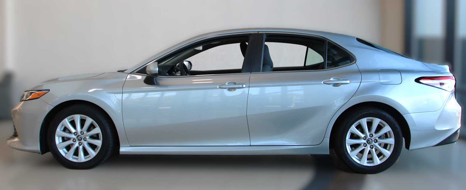 used 2018 Toyota Camry car, priced at $17,297