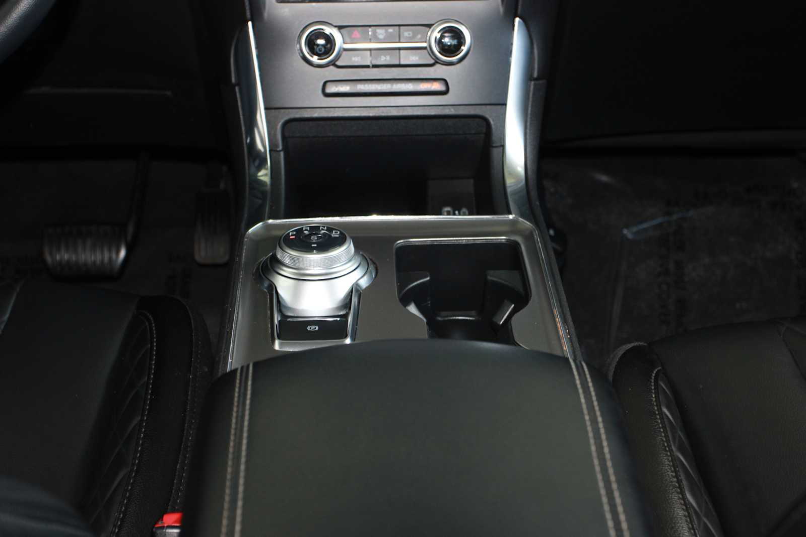 used 2024 Ford Edge car, priced at $23,897