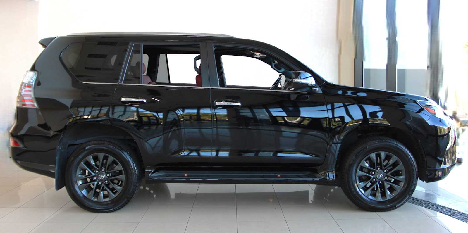 used 2021 Lexus GX 460 car, priced at $42,097