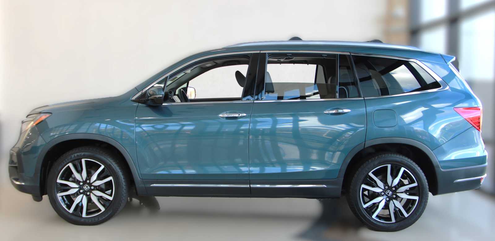 used 2021 Honda Pilot car, priced at $30,297