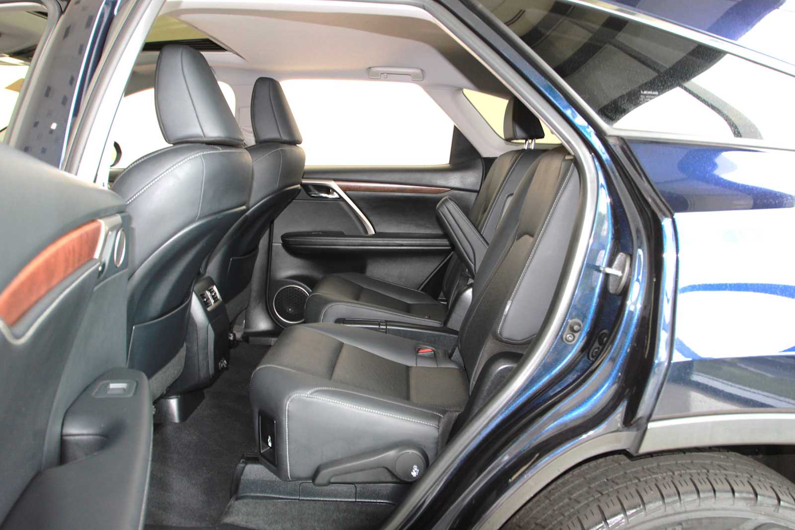 used 2022 Lexus RX 350L car, priced at $33,497