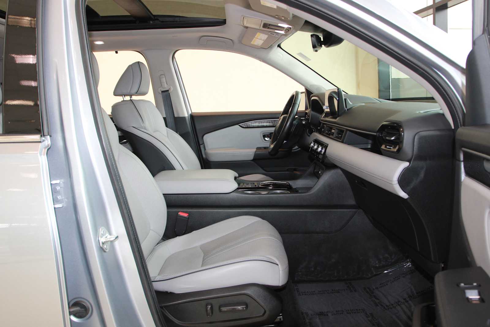 used 2023 Honda Pilot car, priced at $41,897
