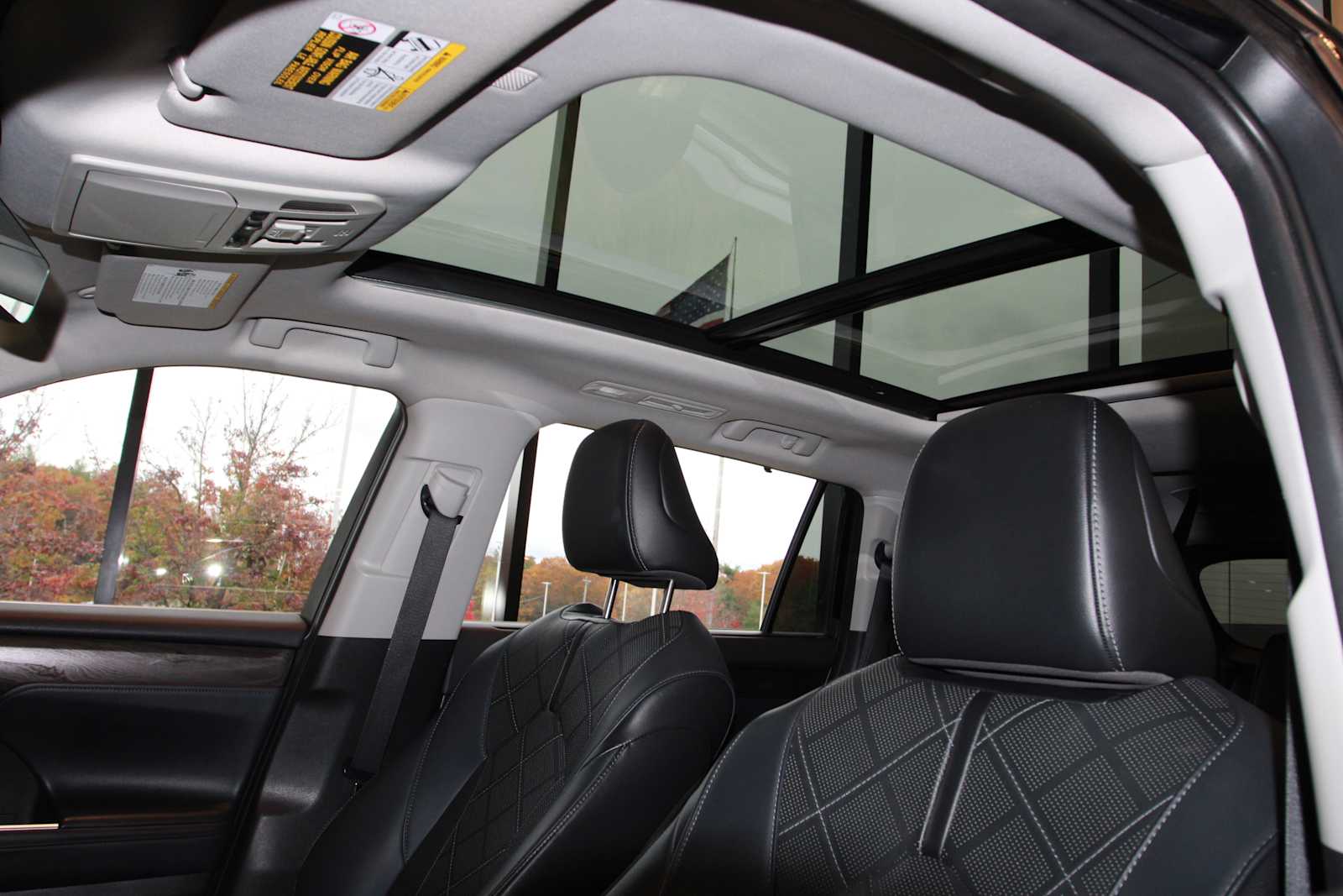 used 2021 Toyota Highlander car, priced at $38,497