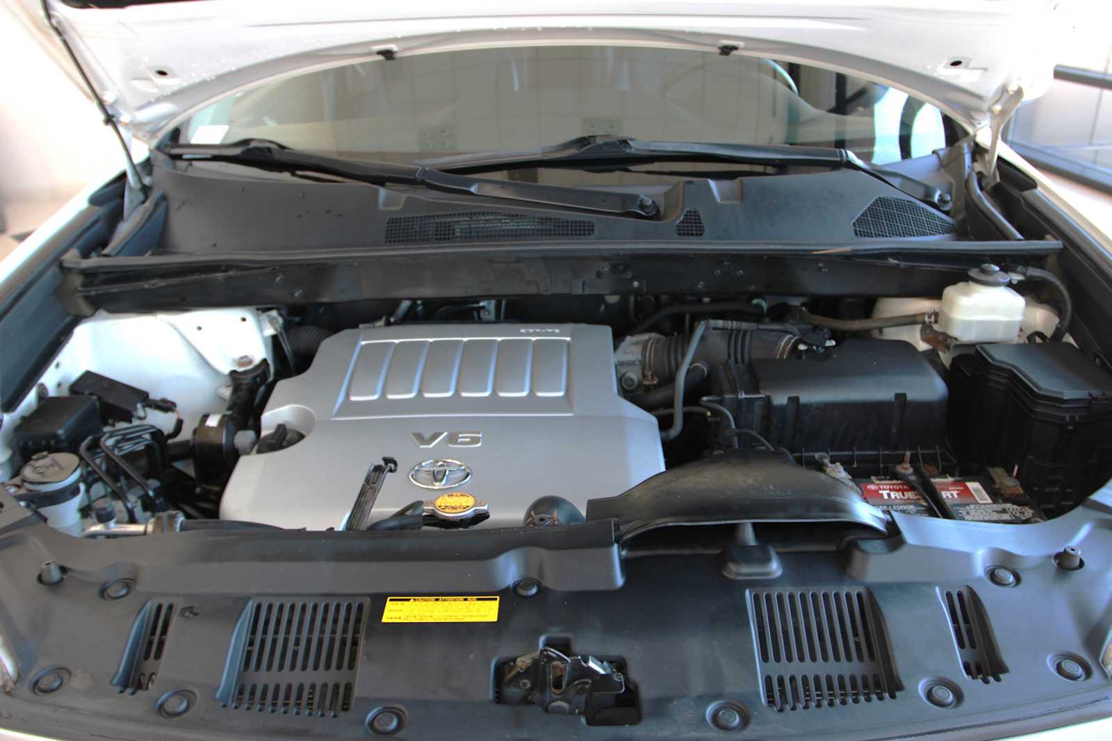 used 2013 Toyota Highlander car, priced at $14,497