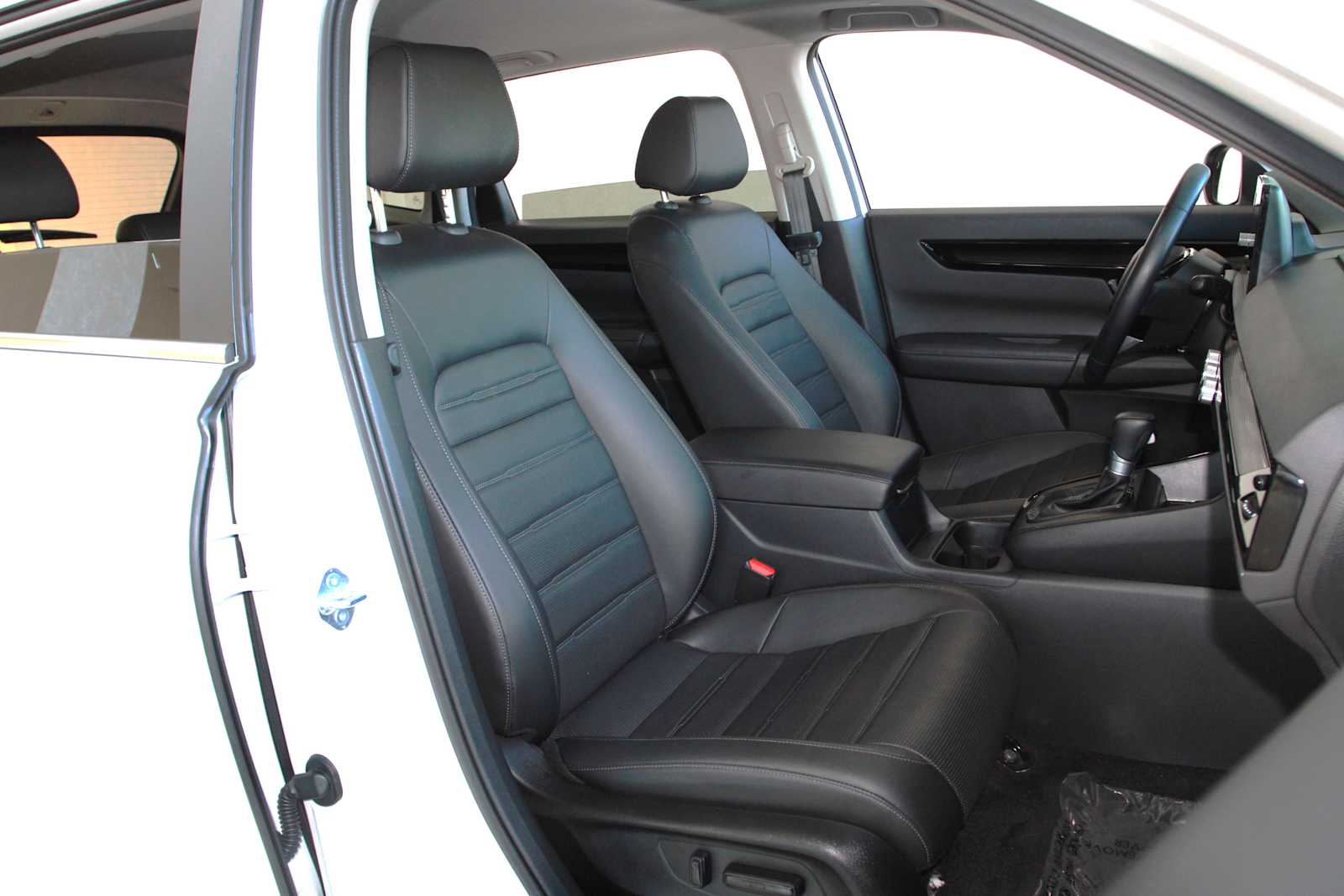 used 2025 Honda CR-V car, priced at $32,797
