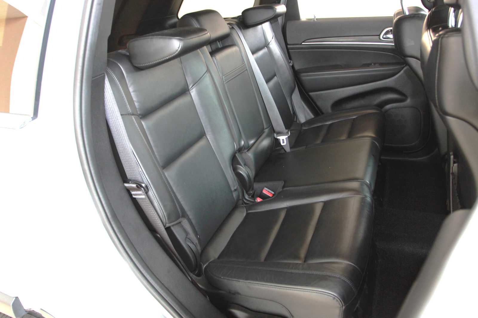 used 2021 Jeep Grand Cherokee car, priced at $26,898