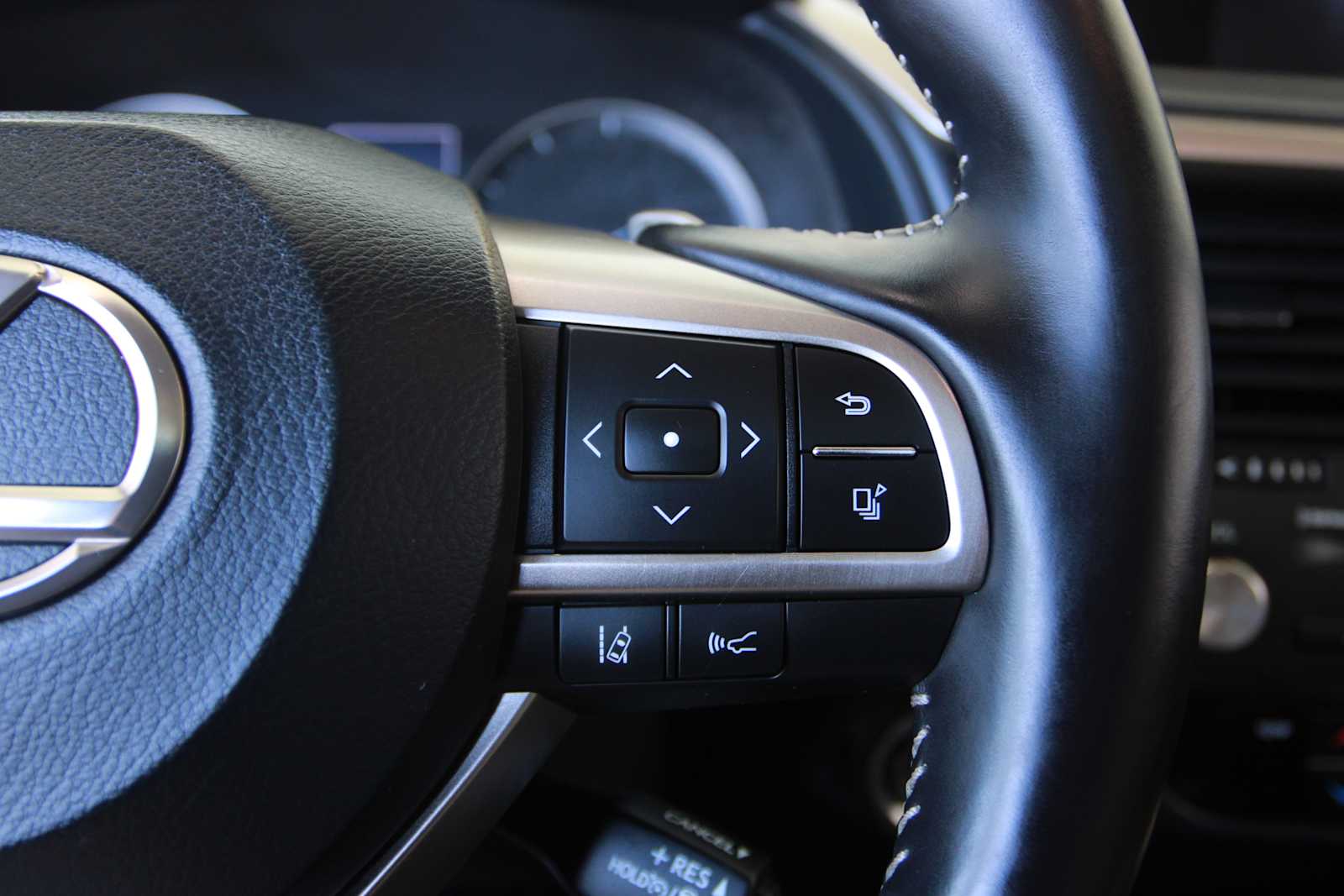 used 2020 Lexus RX 350L car, priced at $33,997
