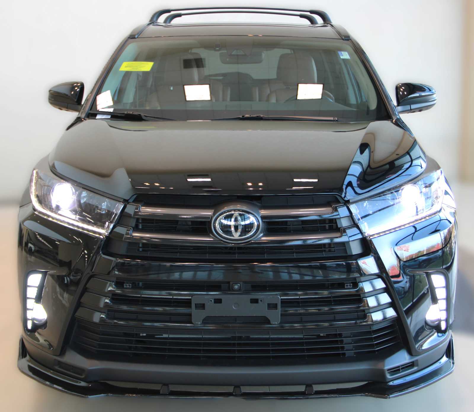 used 2019 Toyota Highlander car, priced at $29,497