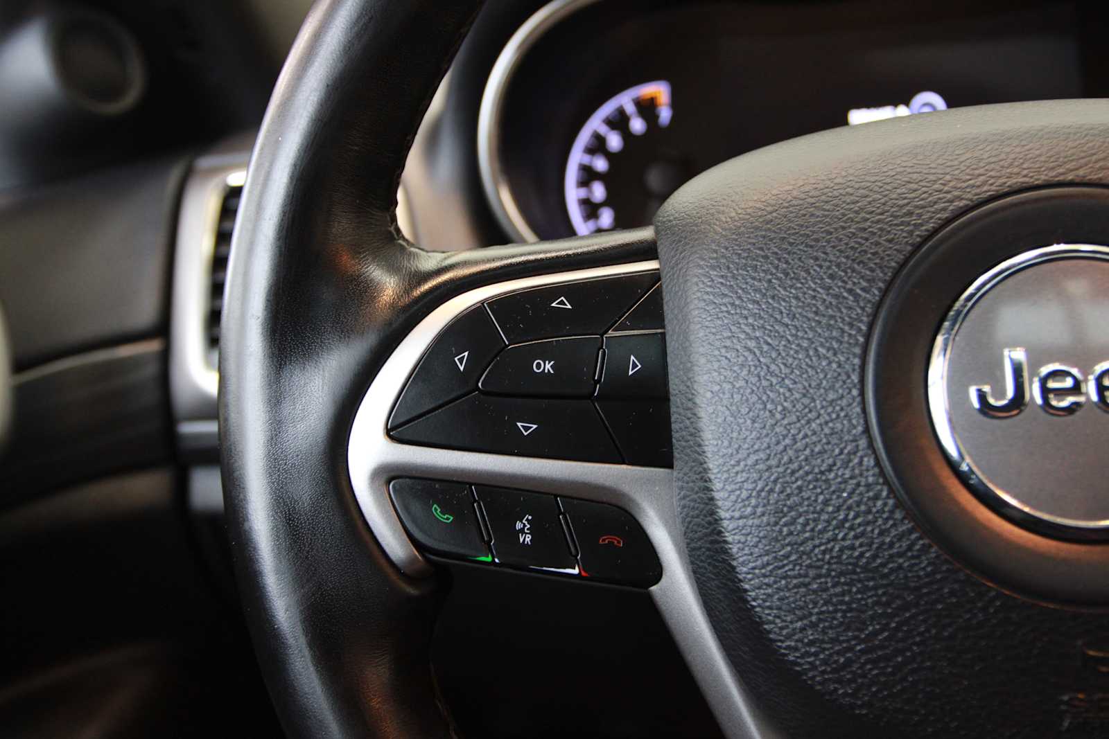 used 2020 Jeep Grand Cherokee car, priced at $26,497