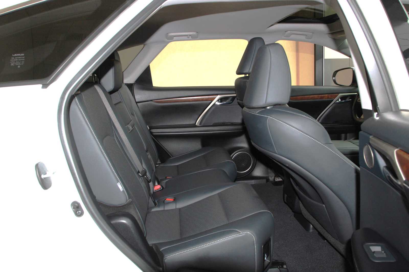 used 2020 Lexus RX 350L car, priced at $34,097