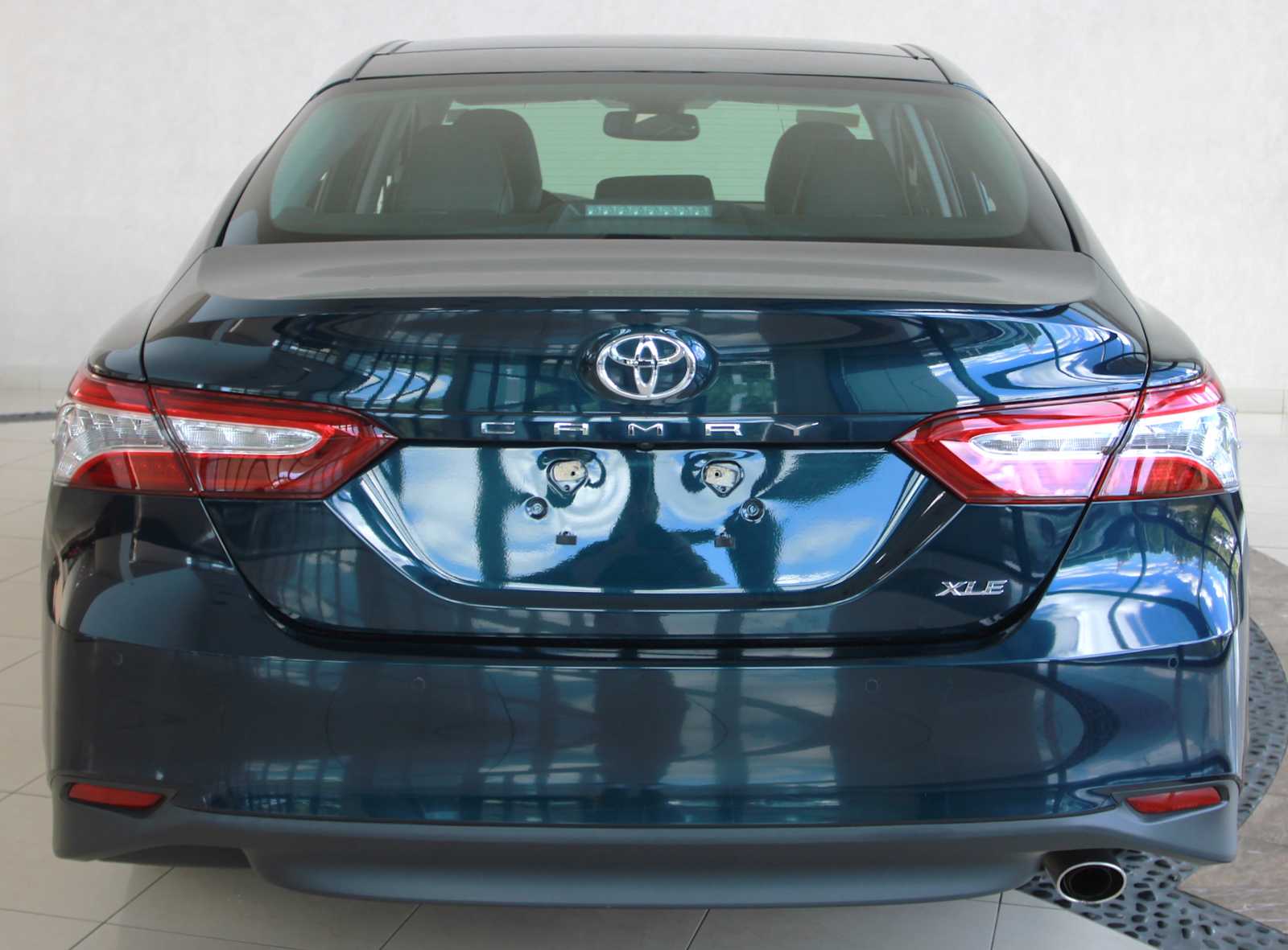 used 2018 Toyota Camry car, priced at $23,097
