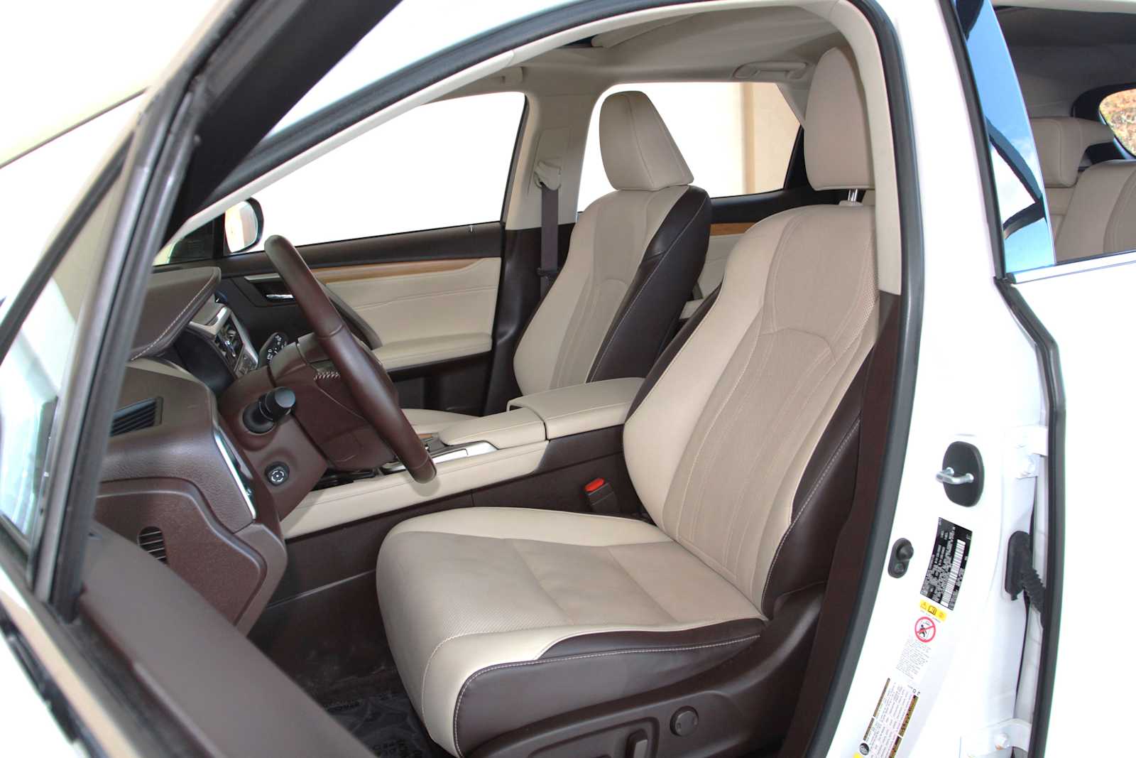 used 2018 Lexus RX 350L car, priced at $22,197