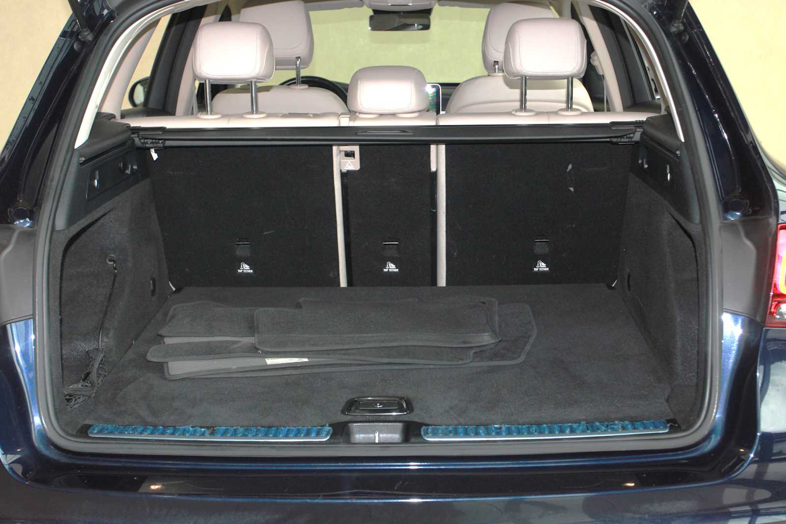 used 2022 Mercedes-Benz GLC 300 car, priced at $34,097