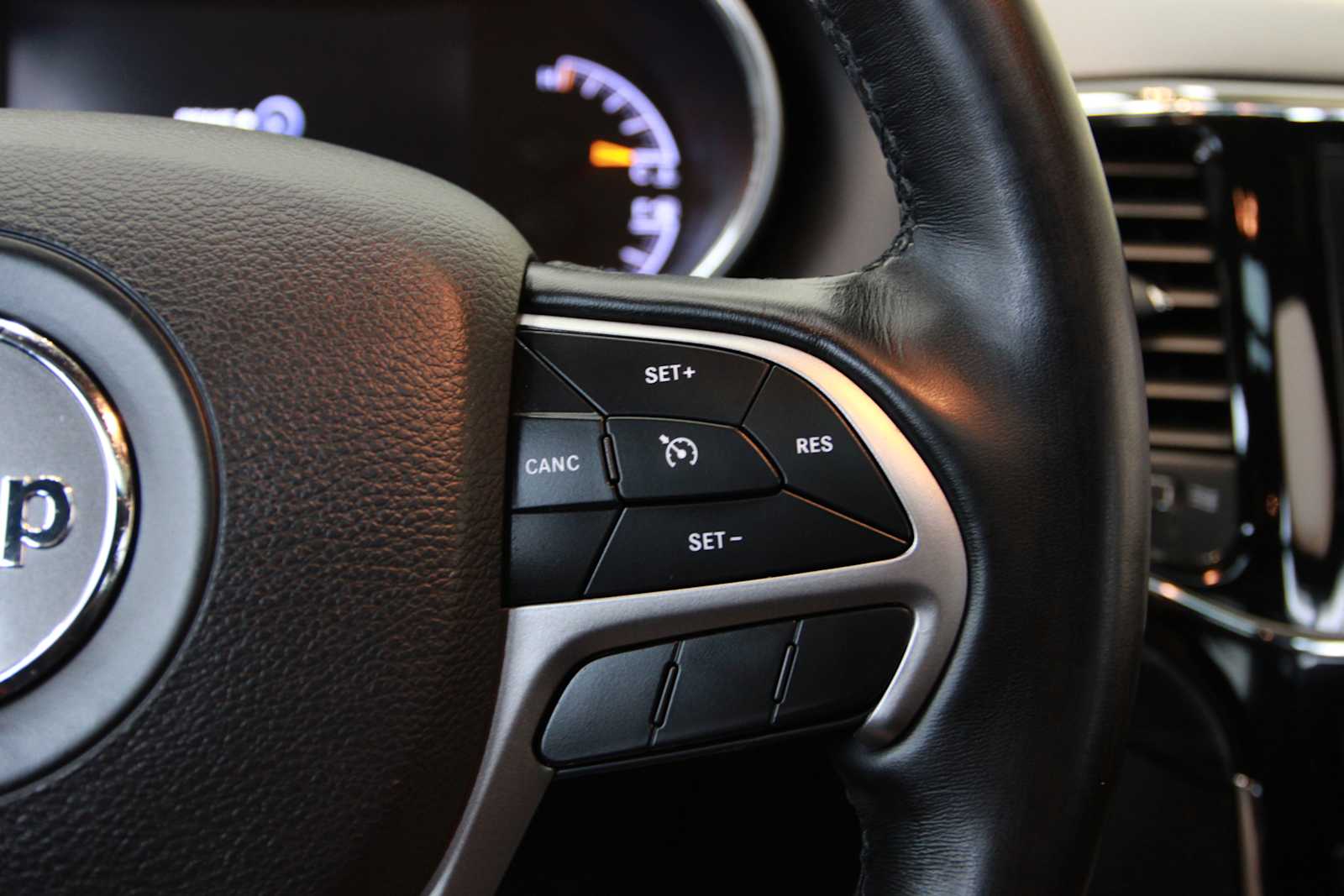 used 2020 Jeep Grand Cherokee car, priced at $26,497