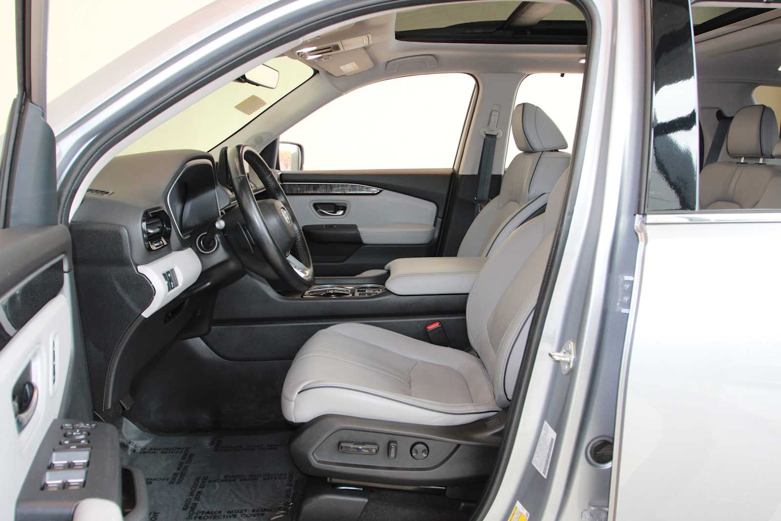 used 2023 Honda Pilot car, priced at $41,897