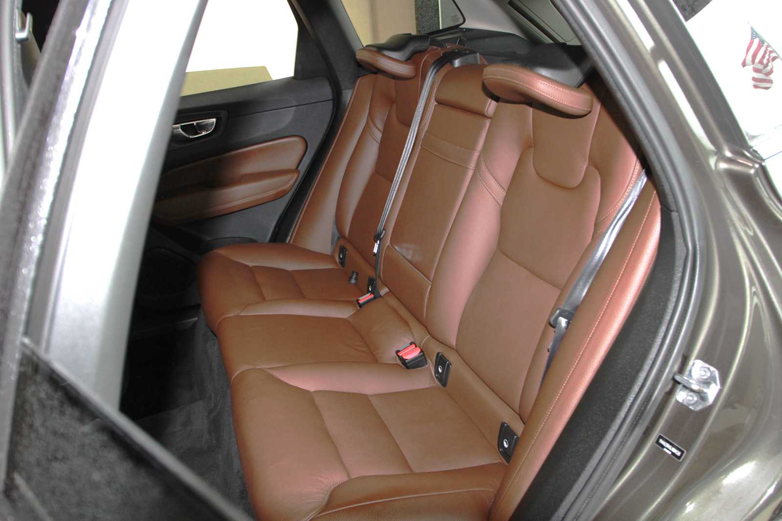 used 2018 Volvo XC60 car, priced at $17,797
