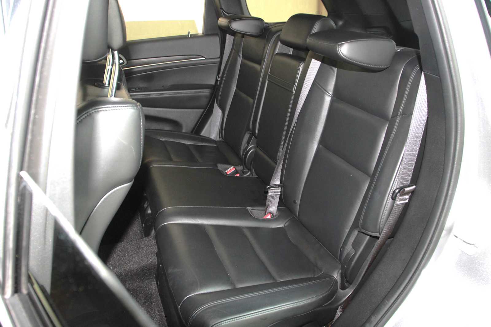 used 2021 Jeep Grand Cherokee car, priced at $26,898