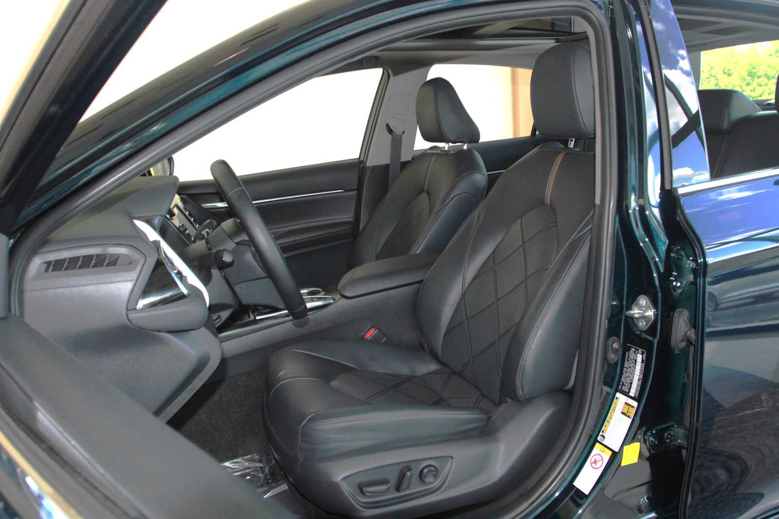 used 2018 Toyota Camry car, priced at $23,097