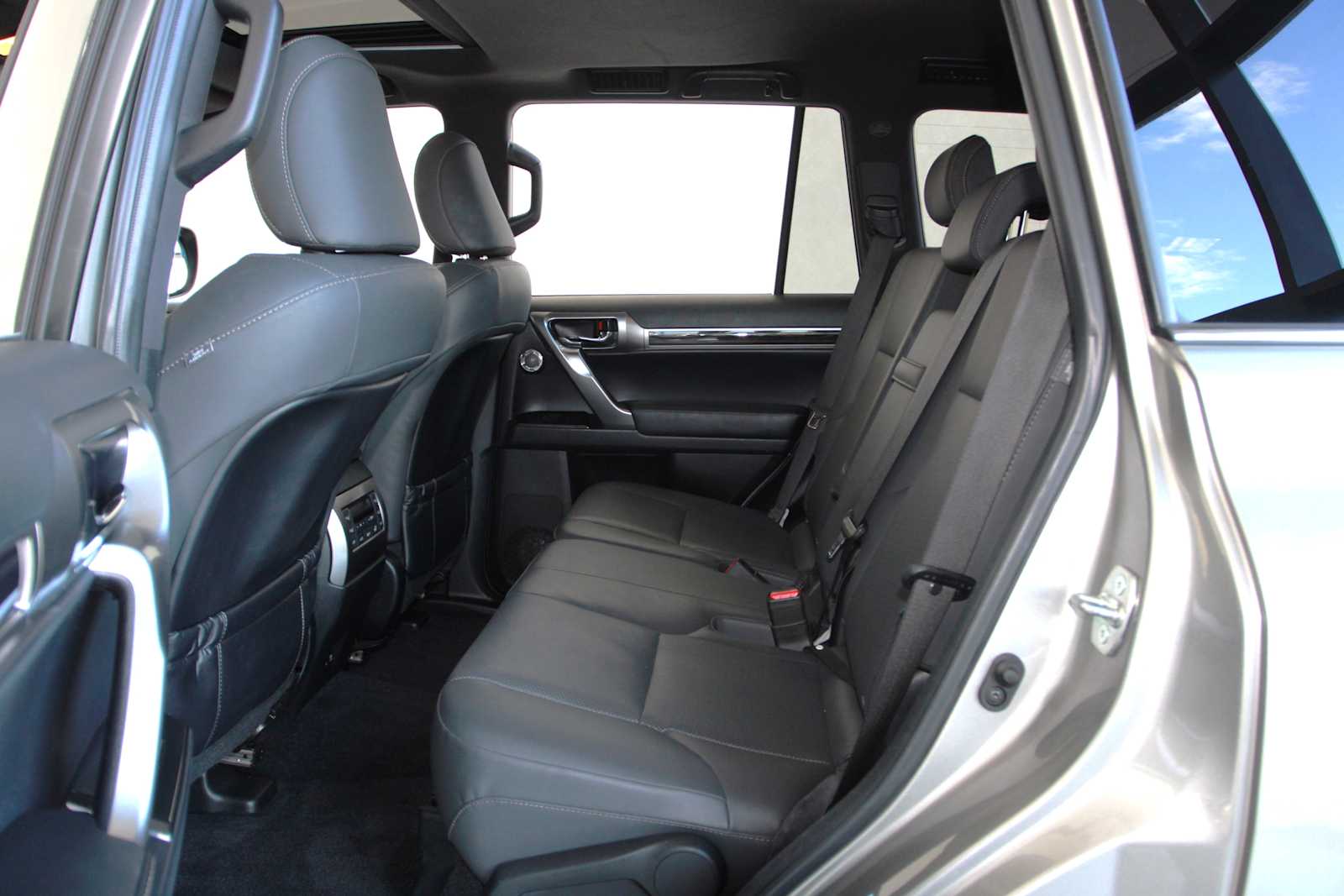 used 2022 Lexus GX 460 car, priced at $52,497