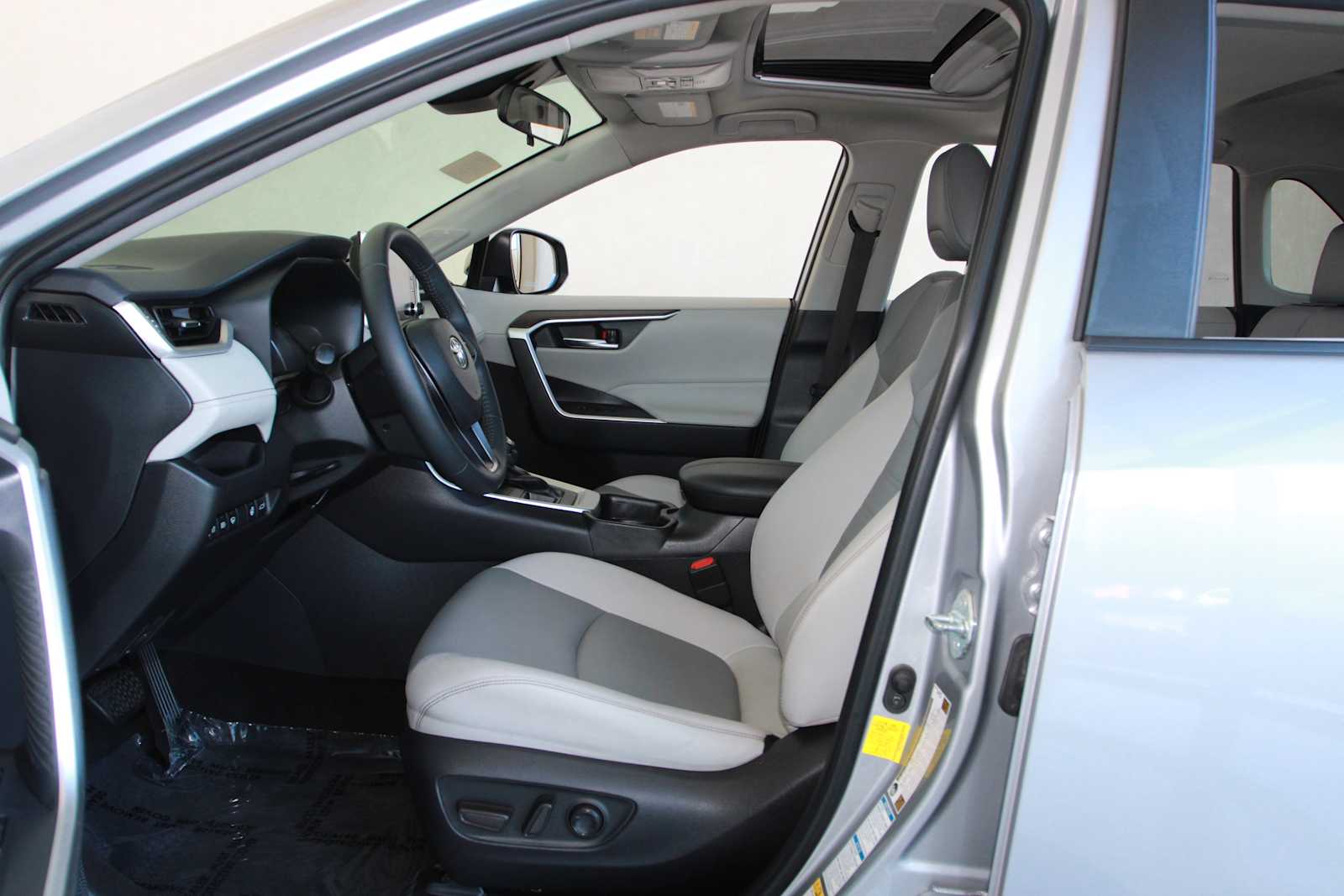 used 2019 Toyota RAV4 car, priced at $22,897