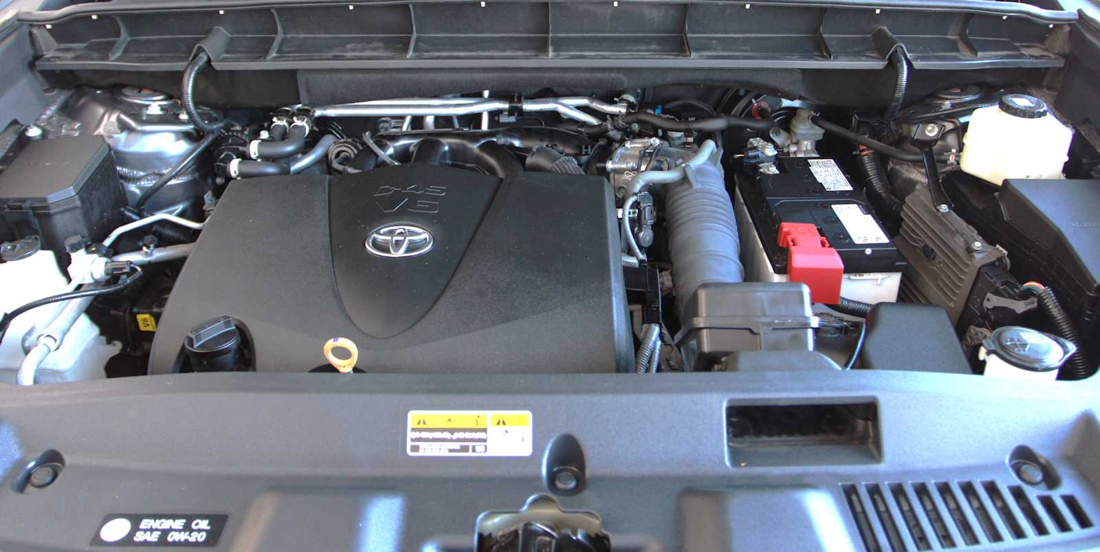 used 2022 Toyota Highlander car, priced at $35,797