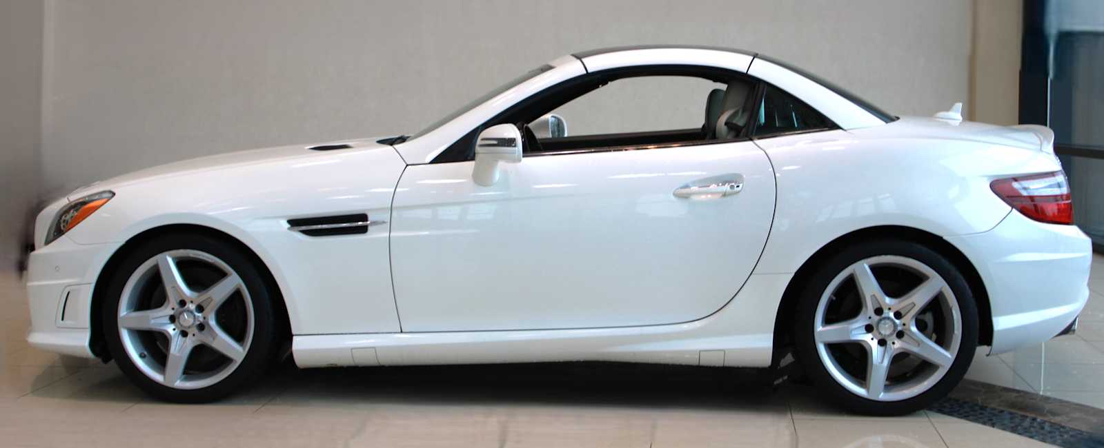 used 2014 Mercedes-Benz SLK 250 car, priced at $17,497
