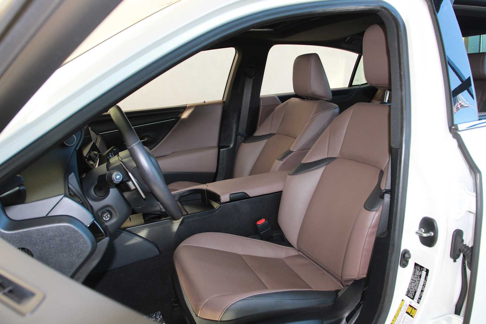 used 2023 Lexus ES 350 car, priced at $35,997