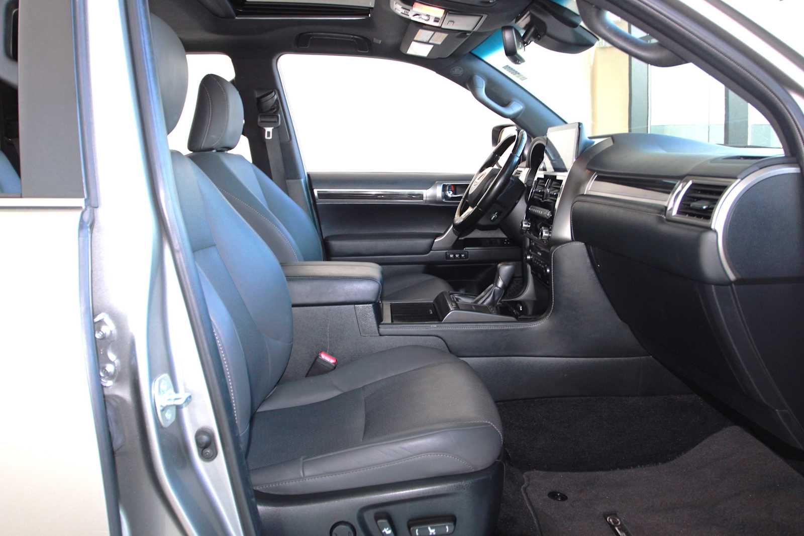 used 2022 Lexus GX 460 car, priced at $52,497