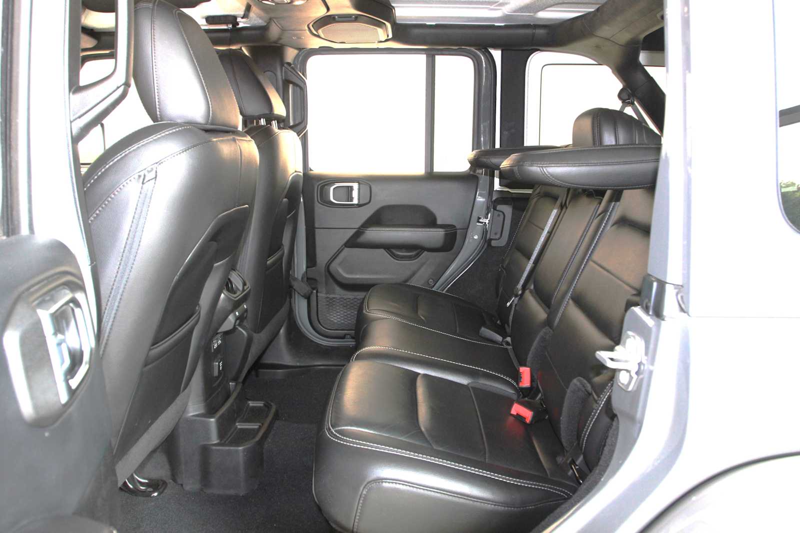 used 2019 Jeep Wrangler Unlimited car, priced at $23,598