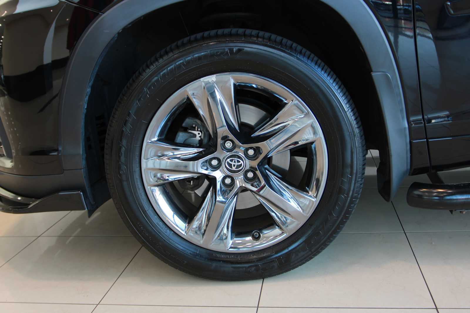 used 2019 Toyota Highlander car, priced at $29,497