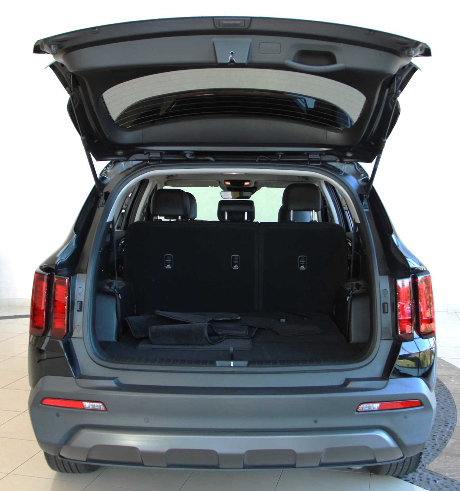 used 2022 Kia Sorento car, priced at $27,997