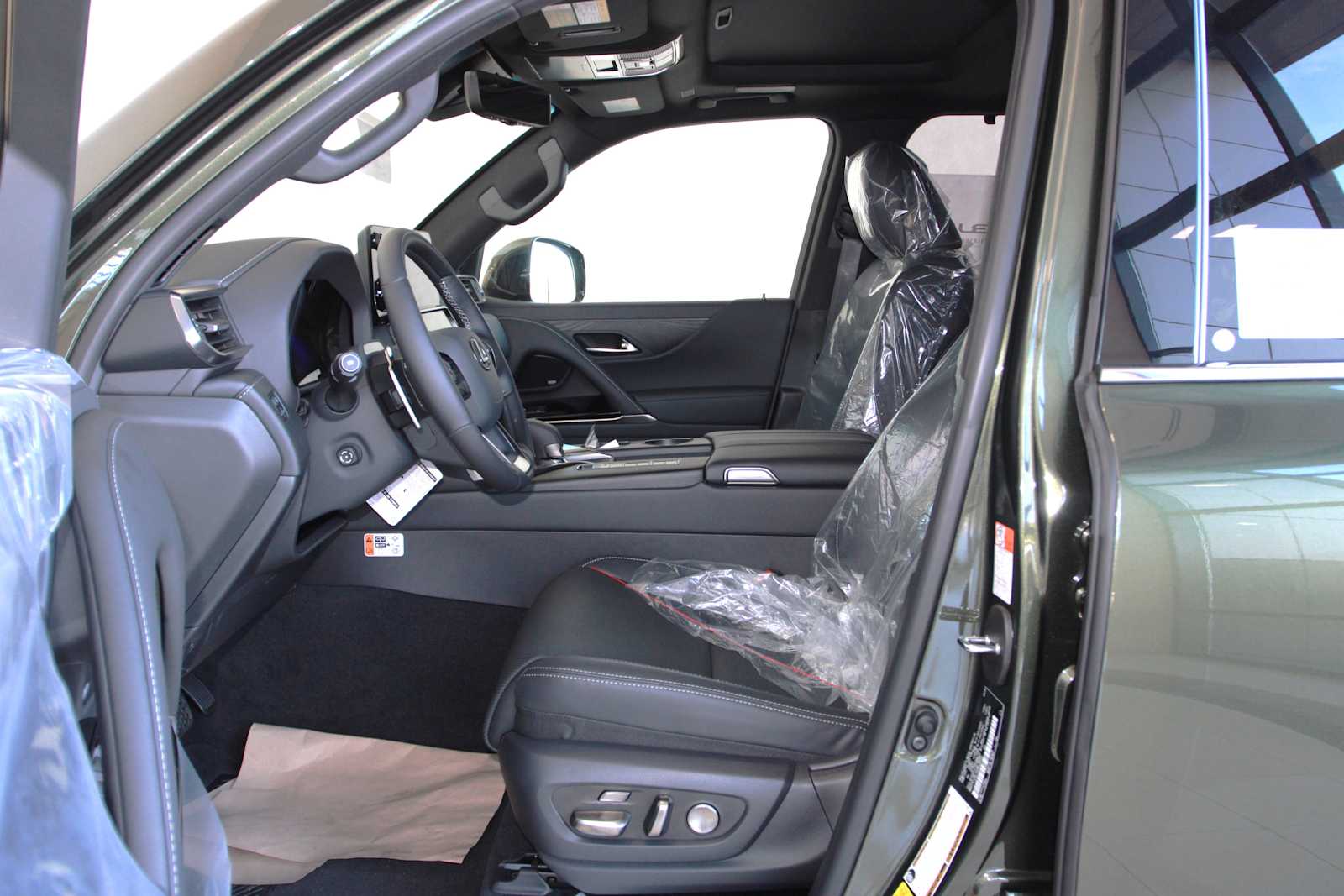 new 2025 Lexus LX 700h car, priced at $122,377