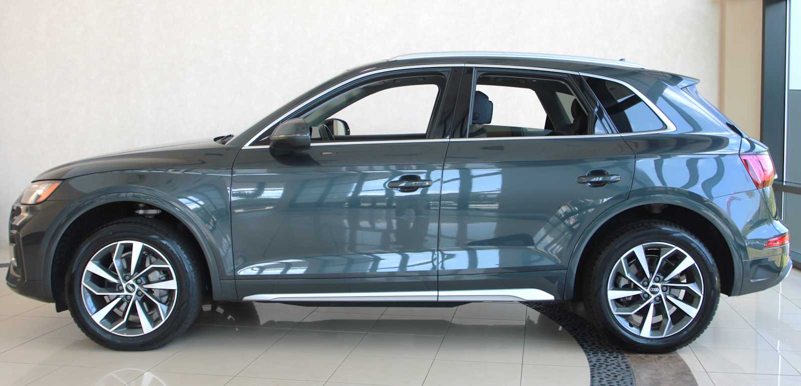 used 2021 Audi Q5 car, priced at $26,998