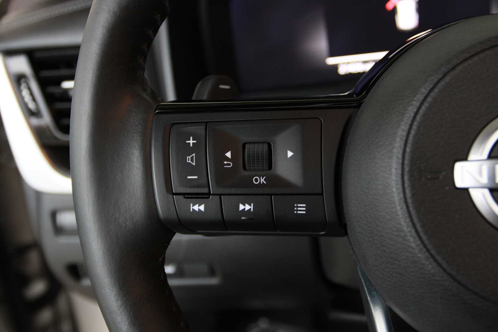 used 2023 Nissan Rogue car, priced at $27,497