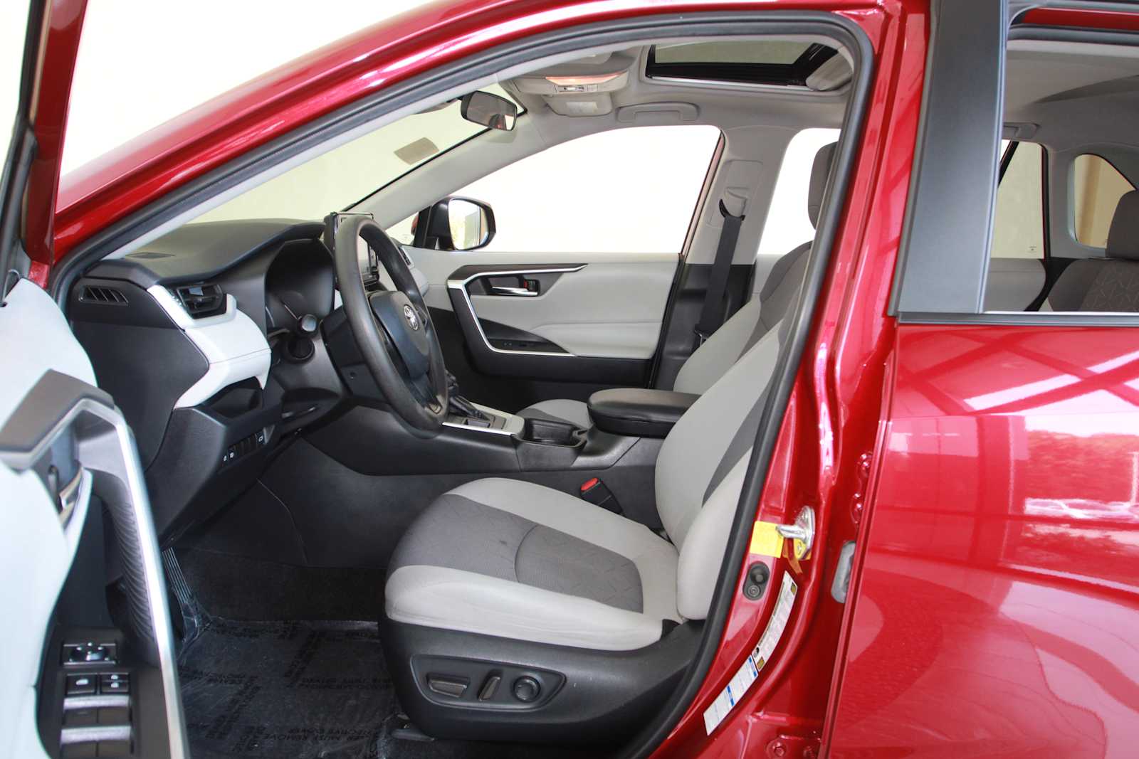 used 2021 Toyota RAV4 car, priced at $27,097