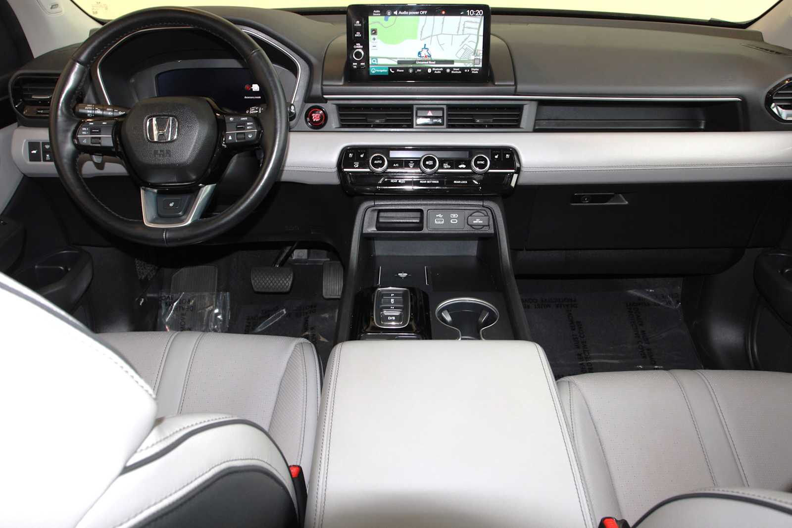 used 2023 Honda Pilot car, priced at $41,897