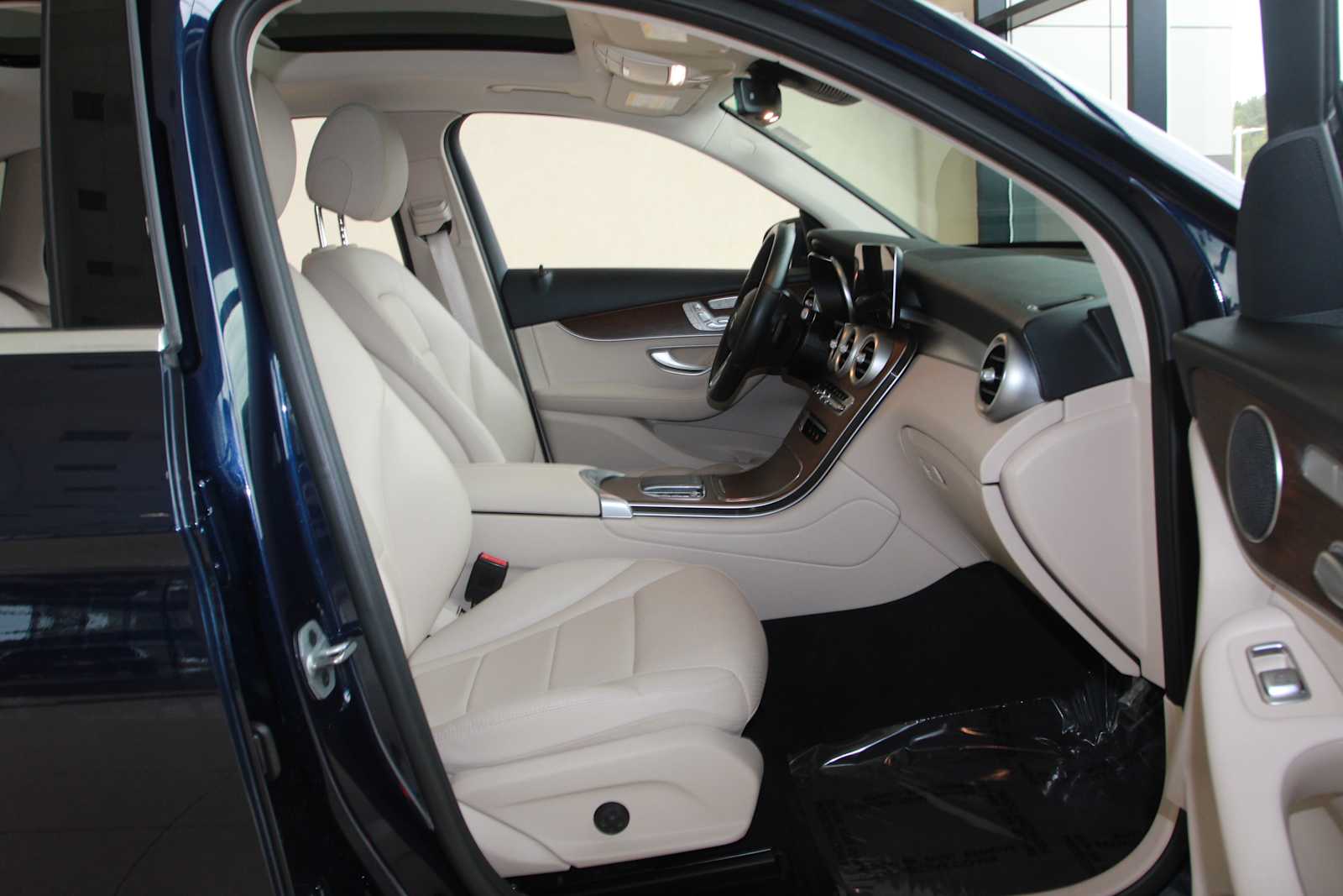 used 2022 Mercedes-Benz GLC 300 car, priced at $34,097