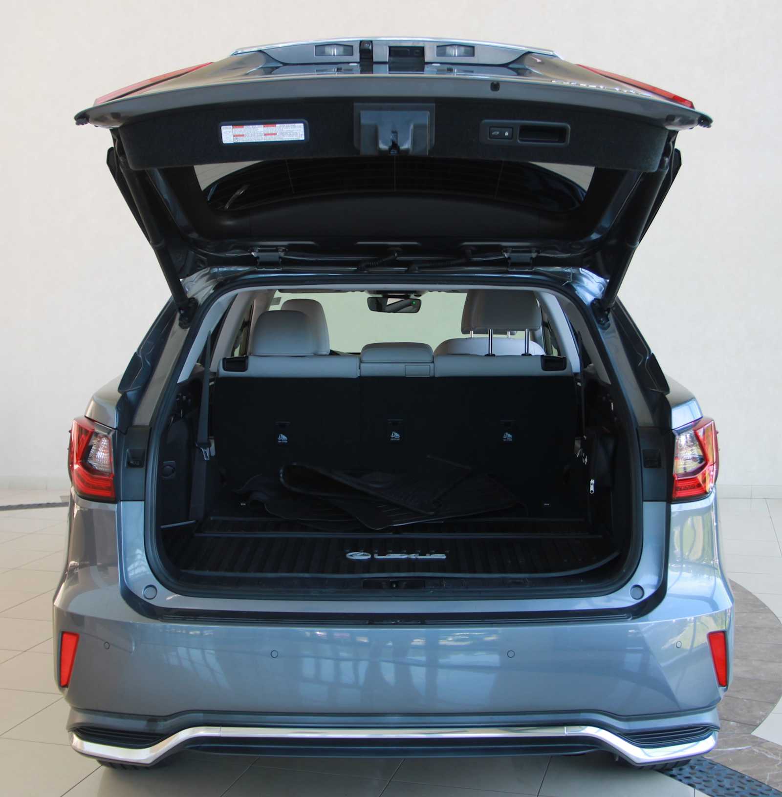 used 2020 Lexus RX 350L car, priced at $33,997