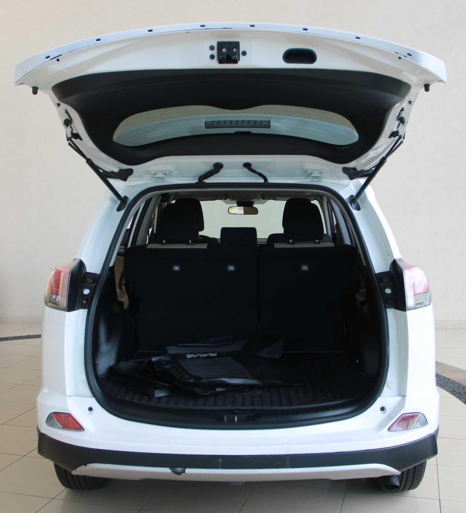 used 2018 Toyota RAV4 car, priced at $17,297