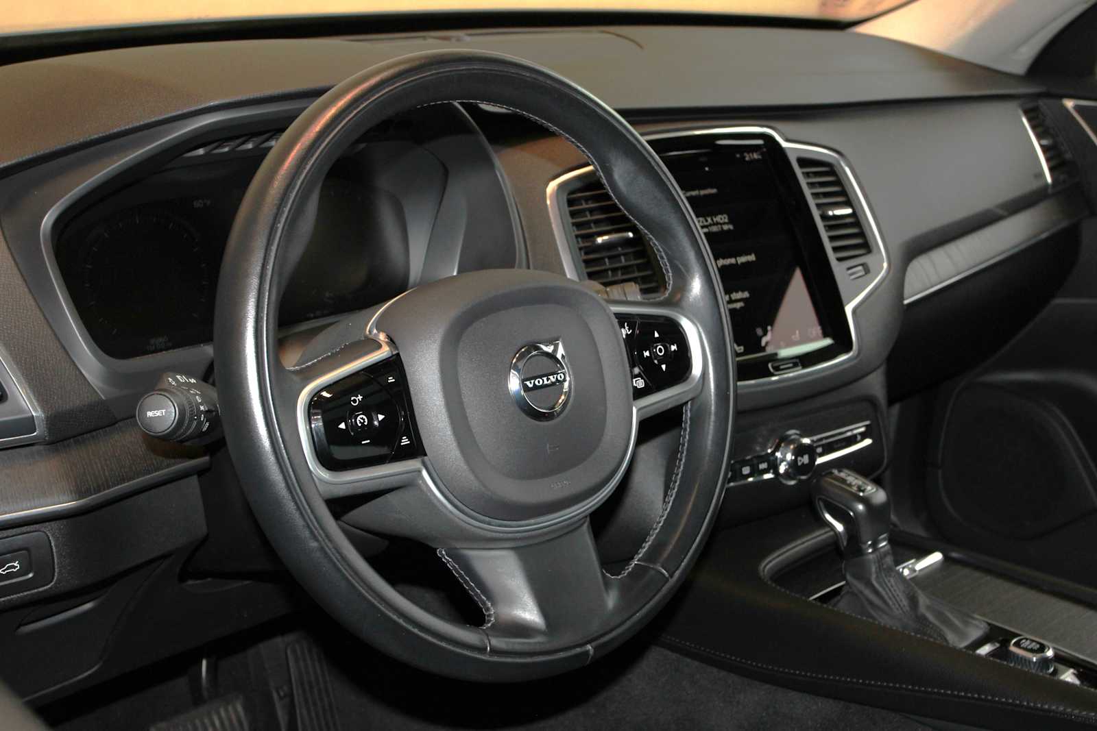 used 2020 Volvo XC90 car, priced at $22,897