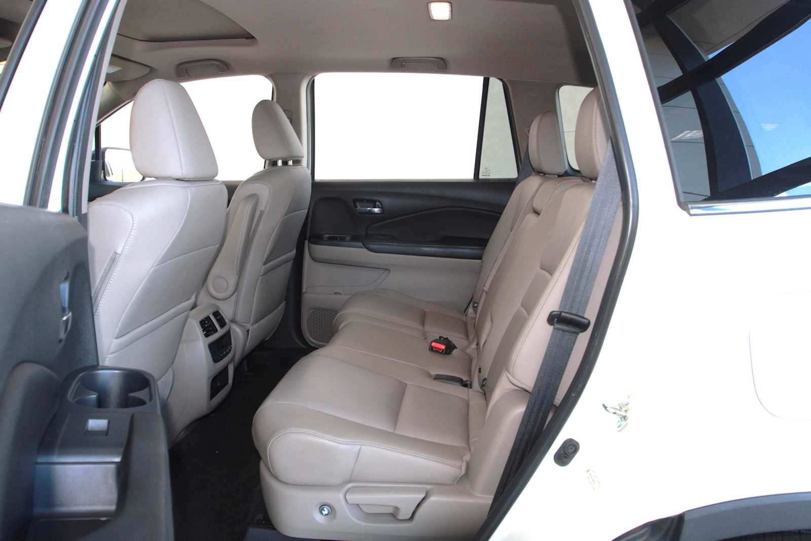 used 2016 Honda Pilot car, priced at $19,497