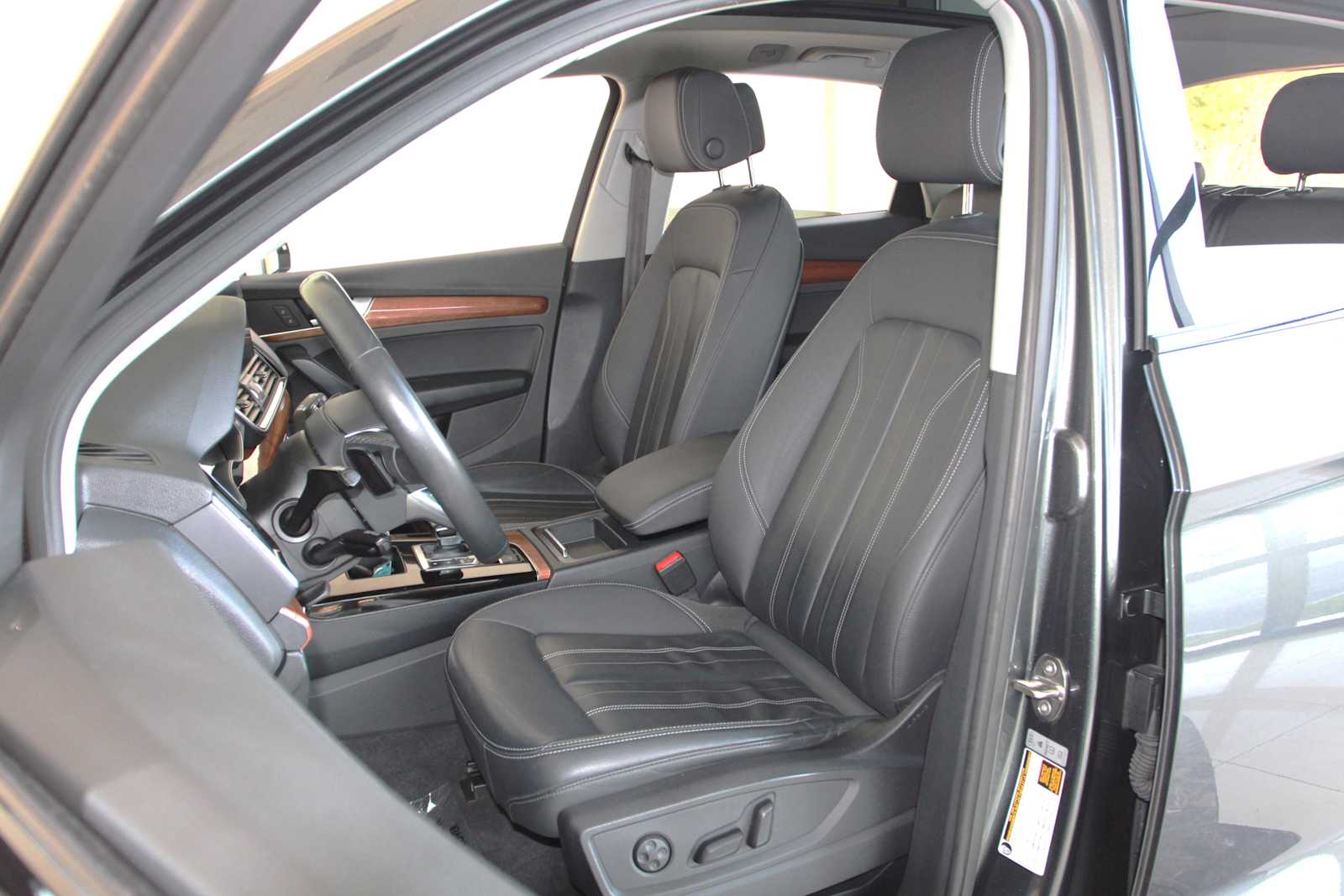 used 2022 Audi Q5 car, priced at $28,497