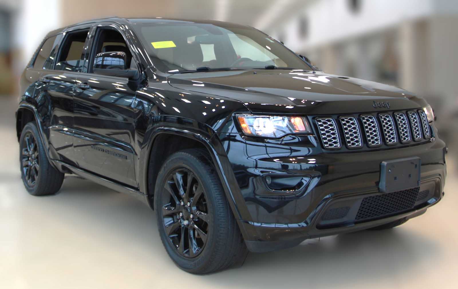 used 2020 Jeep Grand Cherokee car, priced at $26,497
