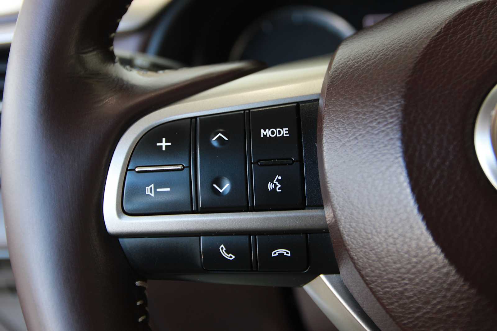 used 2018 Lexus RX 350L car, priced at $22,197