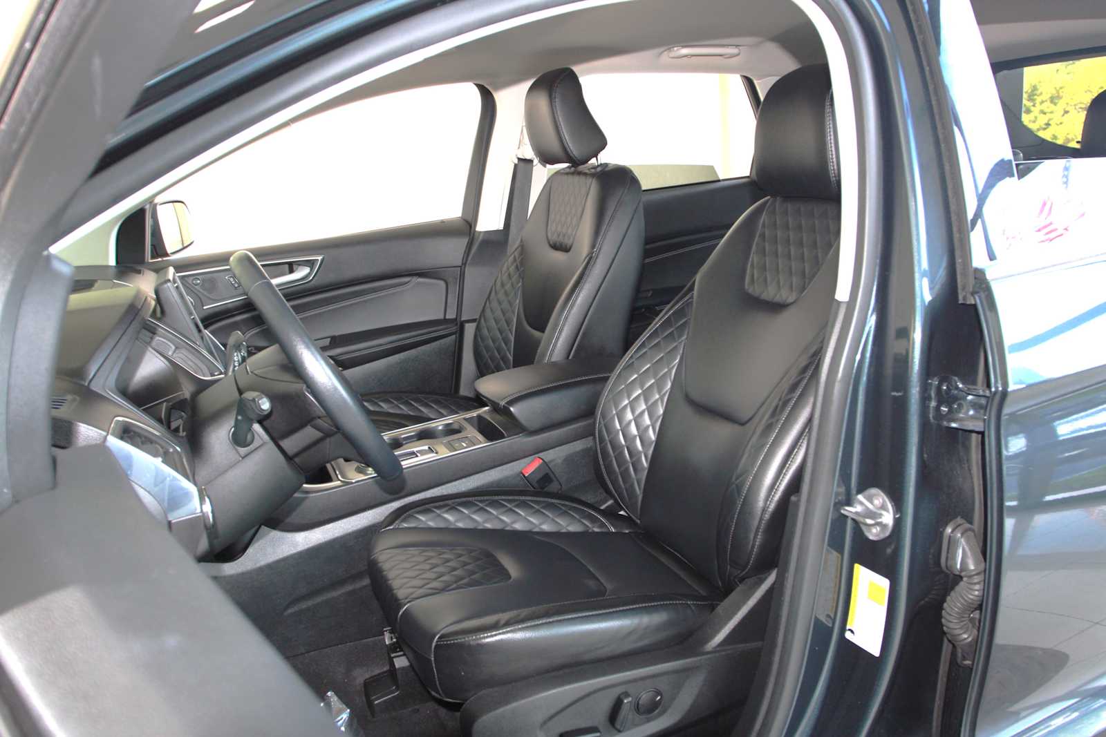 used 2024 Ford Edge car, priced at $23,897
